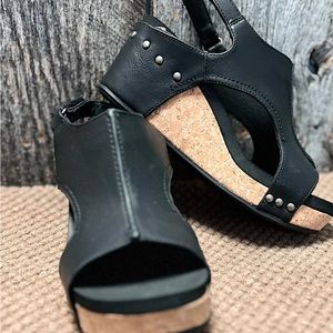 Trendy Wedge Sandals